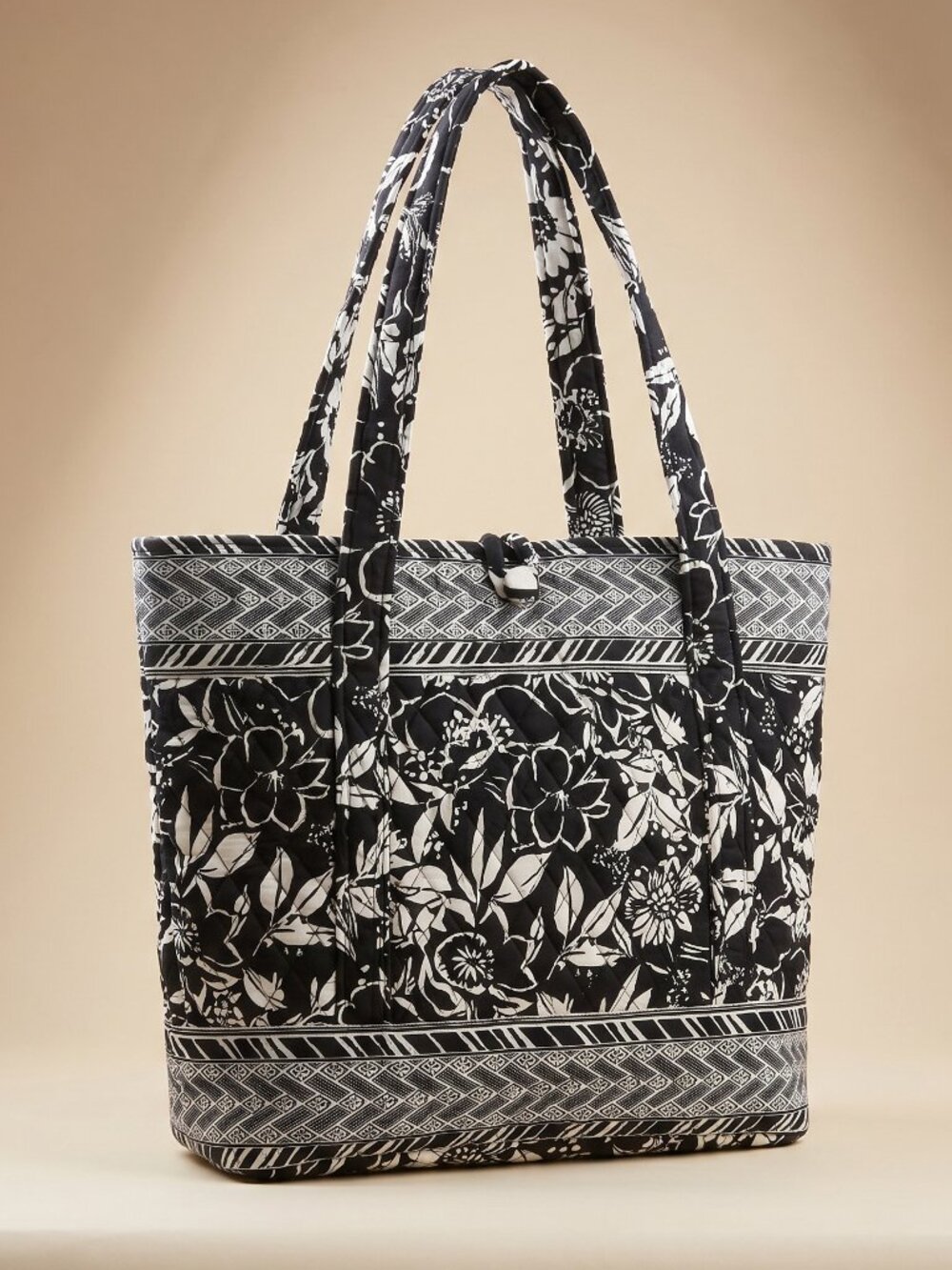 C&F Home Classic Quilted Cotton Tote Bag - Black, White & Red